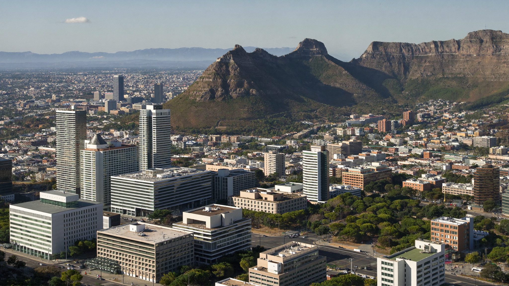 Aerial view of Cape Town CBD near the Gardens Reach Advisory office